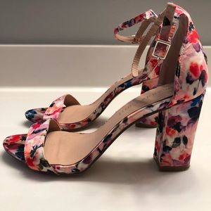 Madden Girl Floral Block Heelz